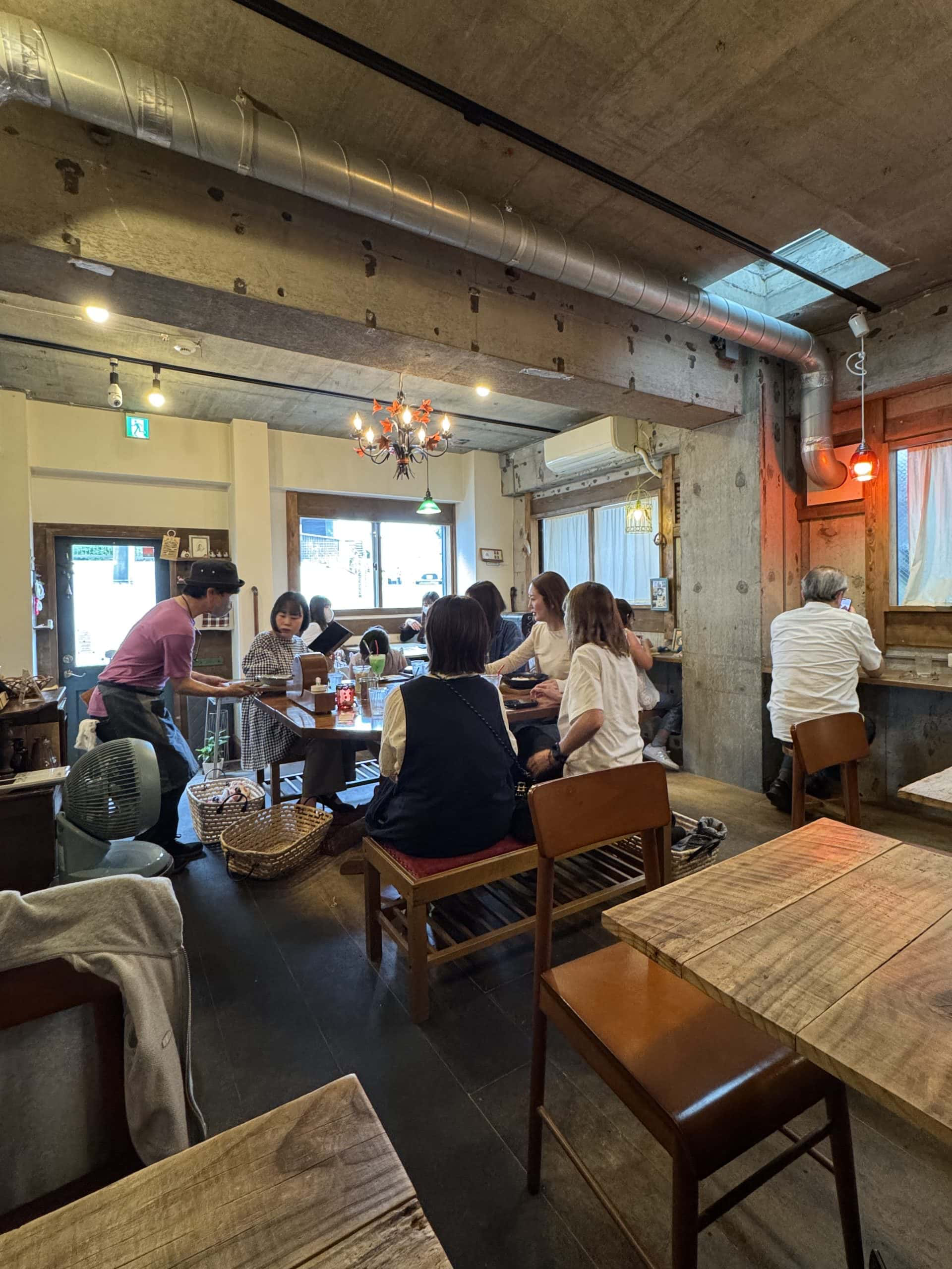 Interior photo of Suzume-no-Tsuno in Kokubunji, Tokyo, Japan. © 2025 Norbert Woehnl Photography.