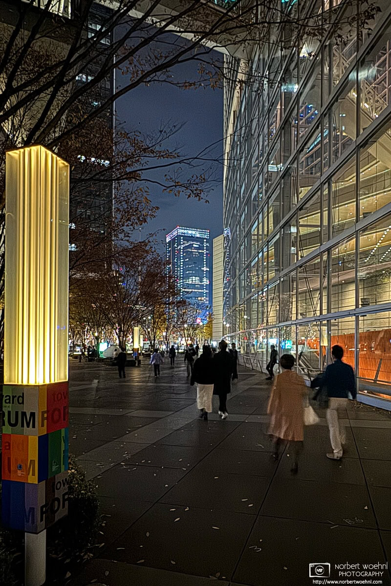 Nighttime architectural photo taken at Tokyo International Forum in Yurakucho, Tokyo. © 2023 Norbert Woehnl Photography.
